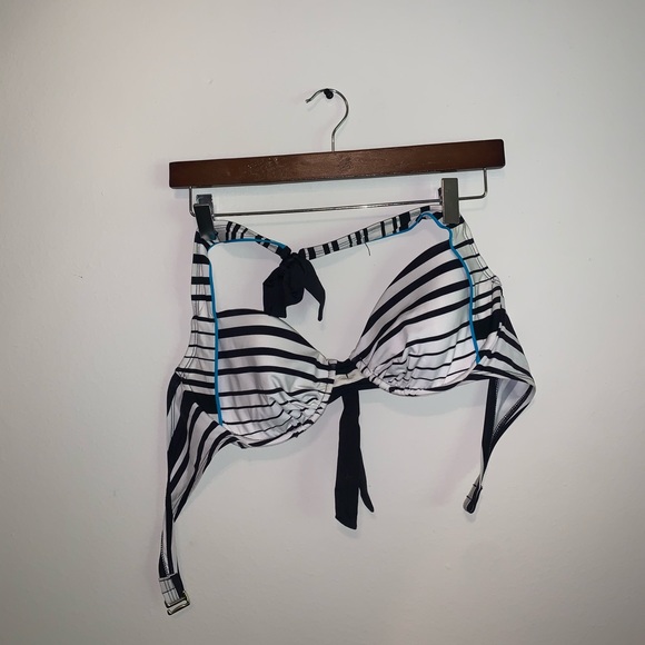 Apt 9 Black & White Striped Bikini Top size M - Picture 2 of 7